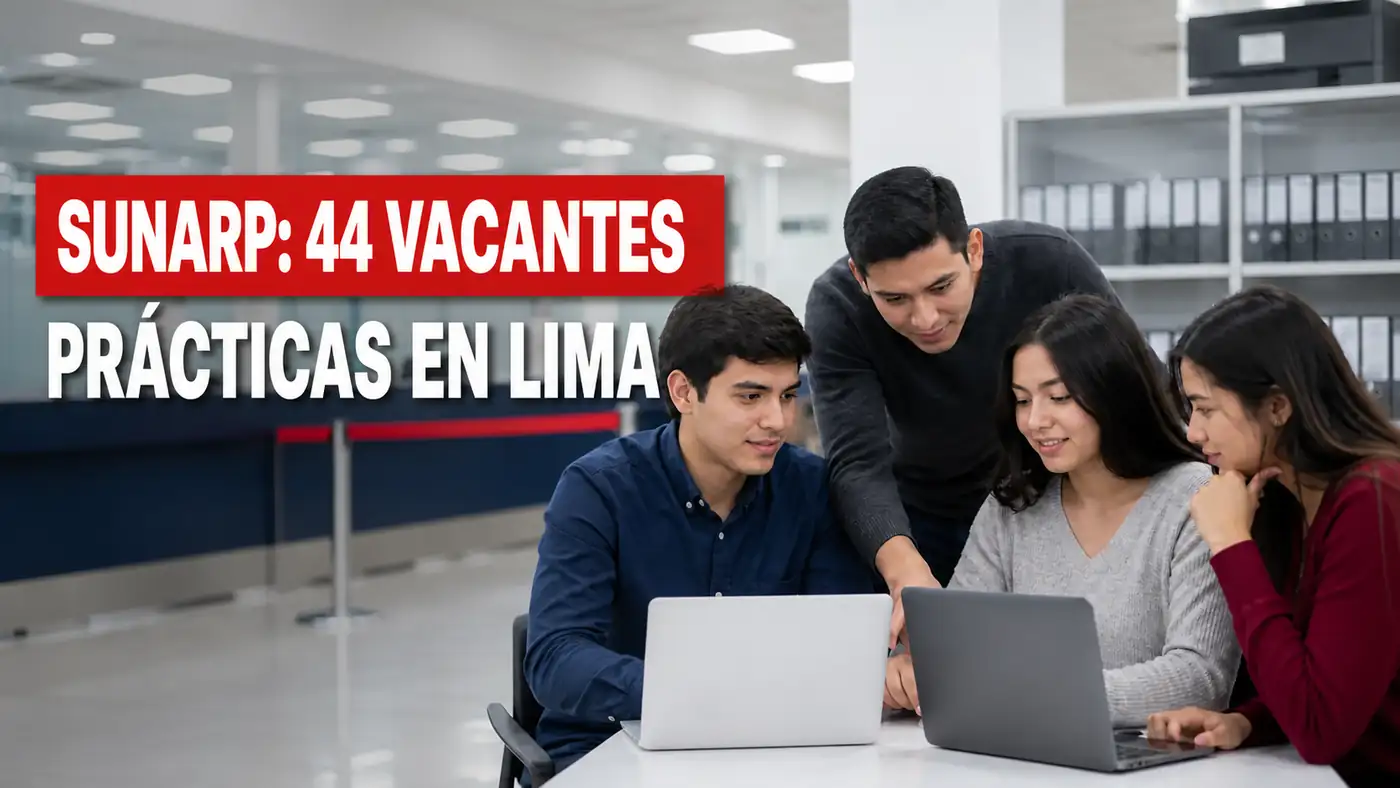Jóvenes preparando su postulación a prácticas de SUNARP en Lima